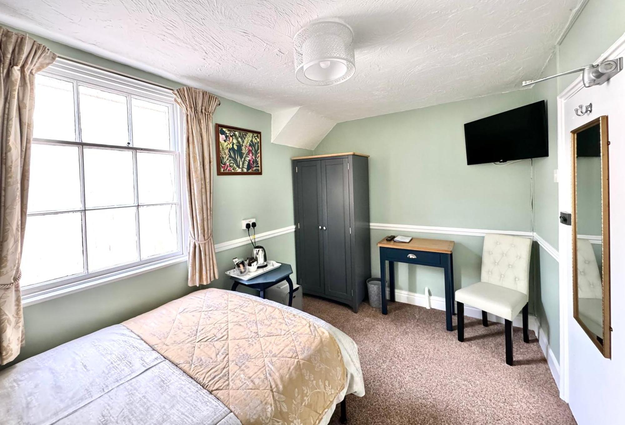 The Angove - Adults Only Hotel Weymouth Room photo